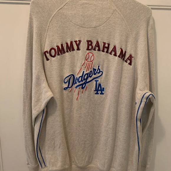 Tommy Bahama Limited Edition Dodger Pullover. - Picture 2 of 5
